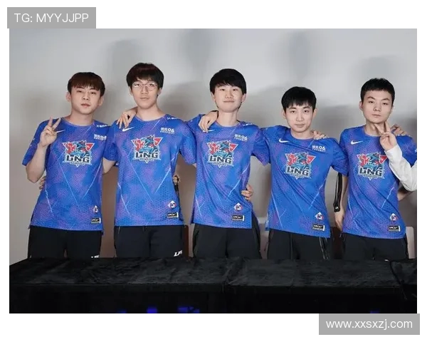 LNG战队在精英赛积分榜上以61分稳居第一名展现强劲实力