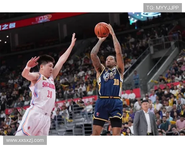 2018年CBA广东队与吉林队激战回顾精彩瞬间与赛场亮点分析